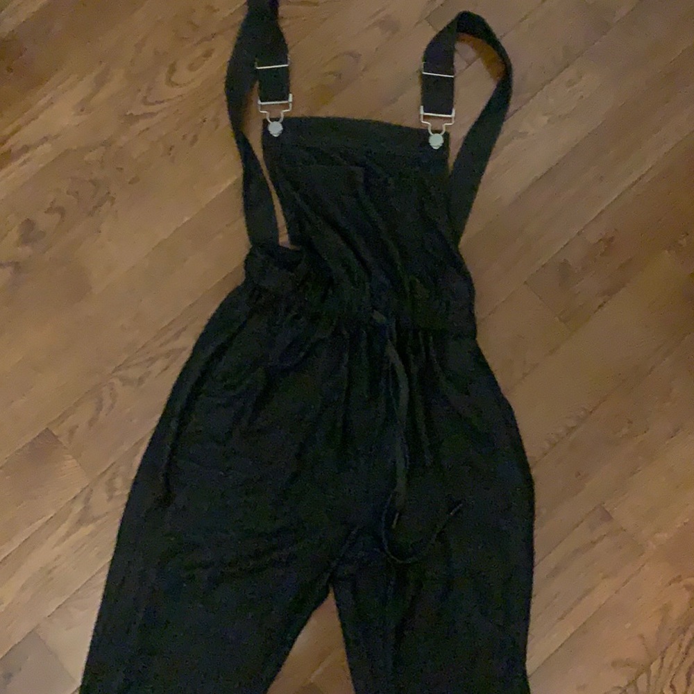 NWT kittenish overalls